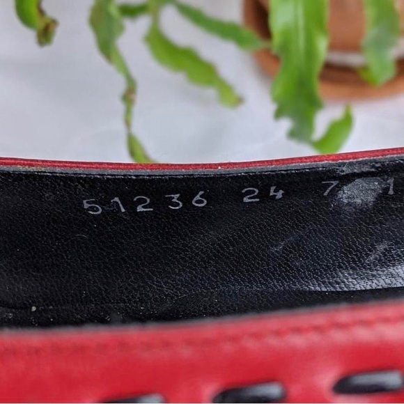 [SOLD]Vintage Red Leather Pumps - Picture 8 of 8